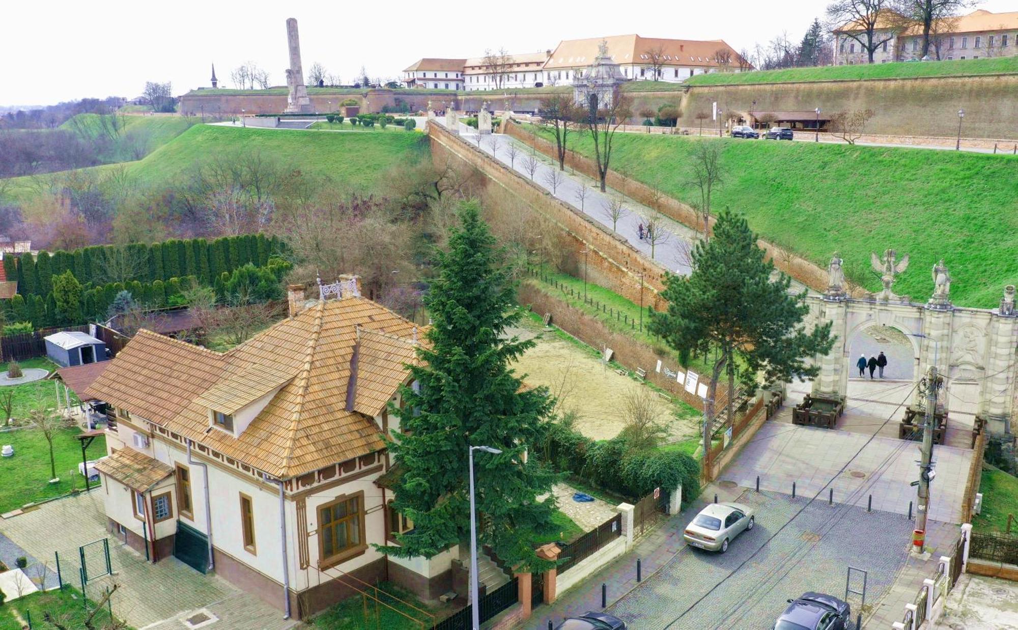 Villa La Poarta Cetatii à Alba Iulia Extérieur photo